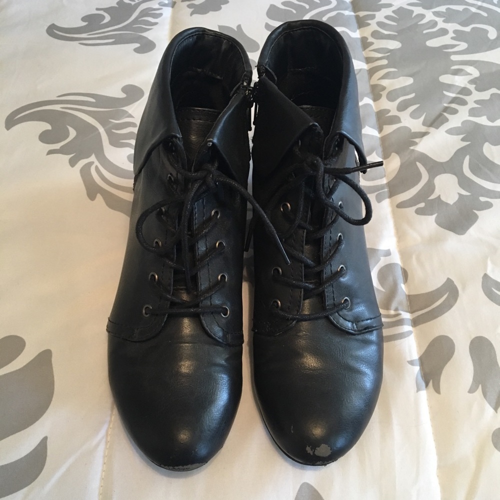 Black Boots